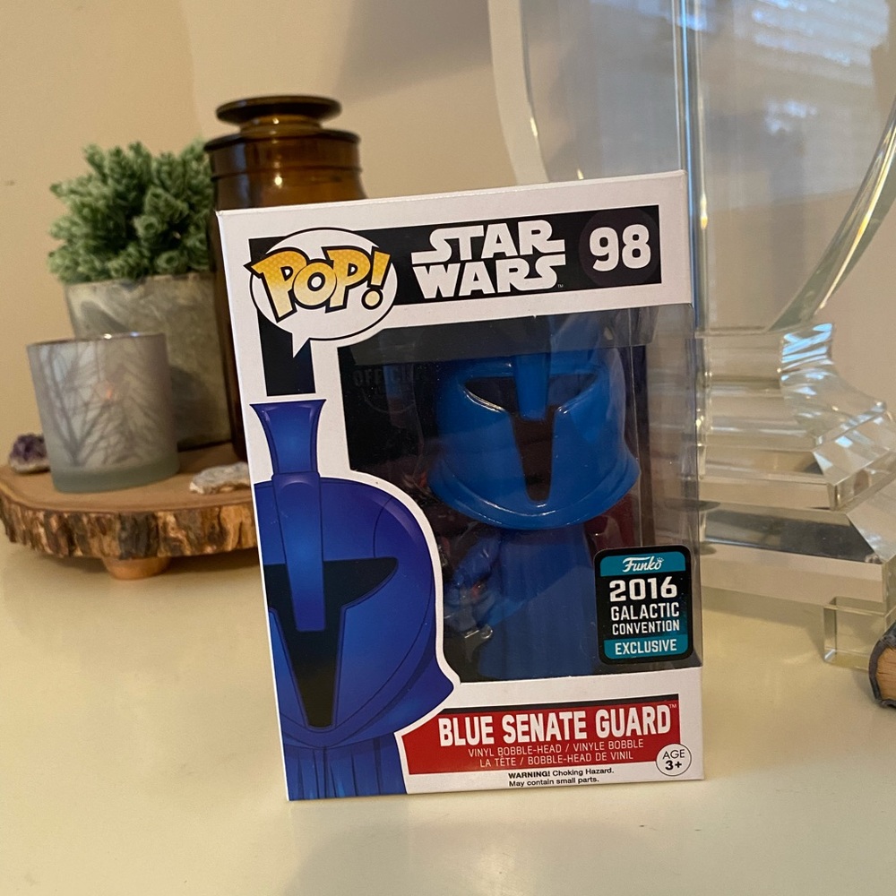 Blue Senate Guard Exclusive Star Wars funko POP